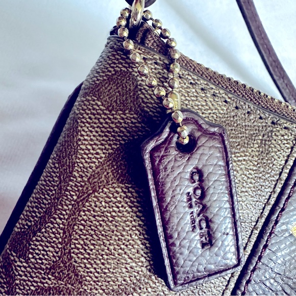 Coach Signature Leather Corner Zip Khaki Cherry Wristlet - Picture 9 of 16